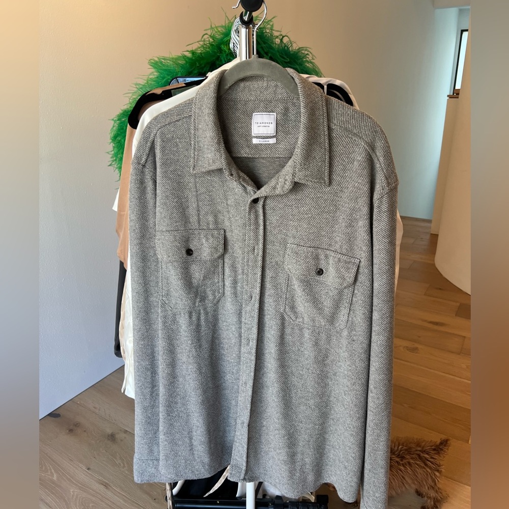 7 Diamonds Soft Stretch XL Button Down Shirt